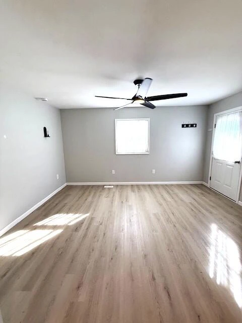 108 1/2 S Craig Ave - Photo 9