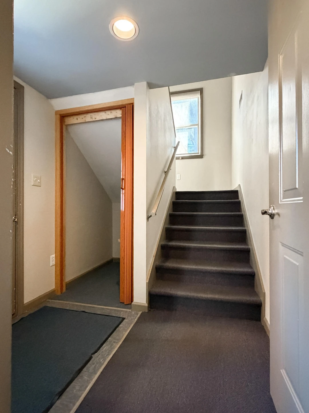 210 E Washington St - Photo 22