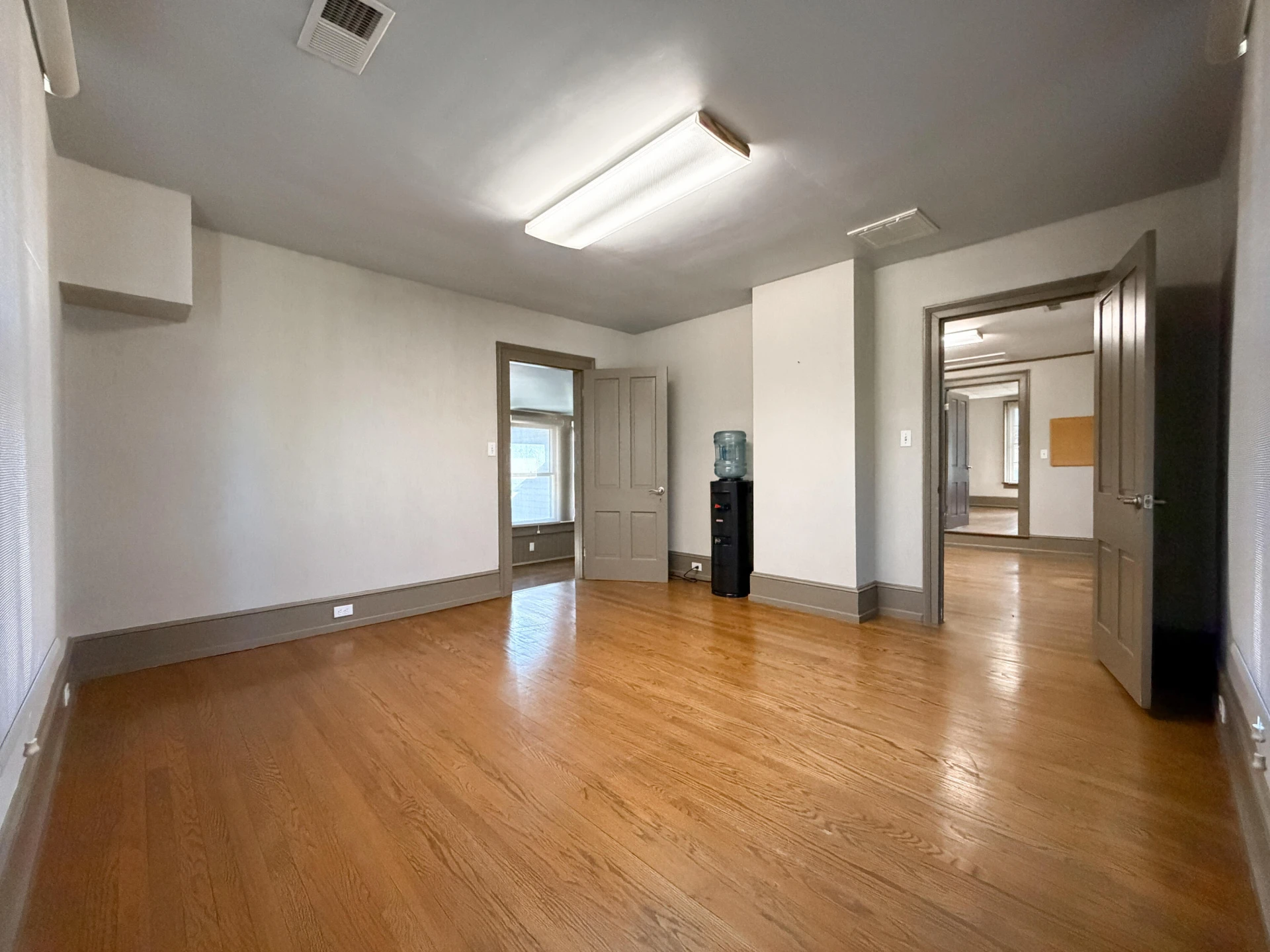 210 E Washington St - Photo 29