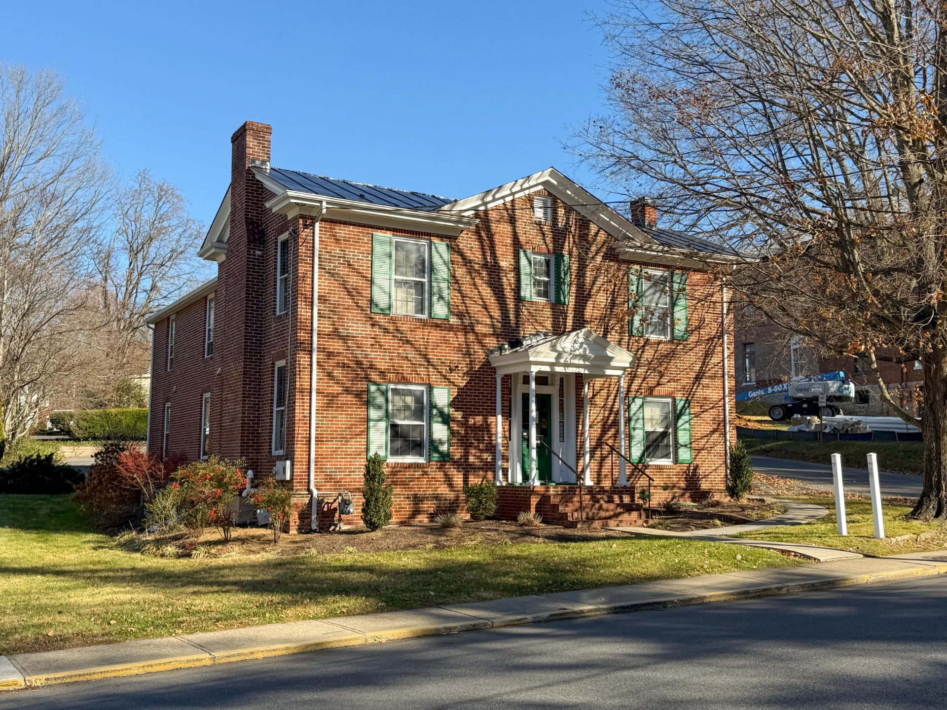 210 E Washington St - Photo 5