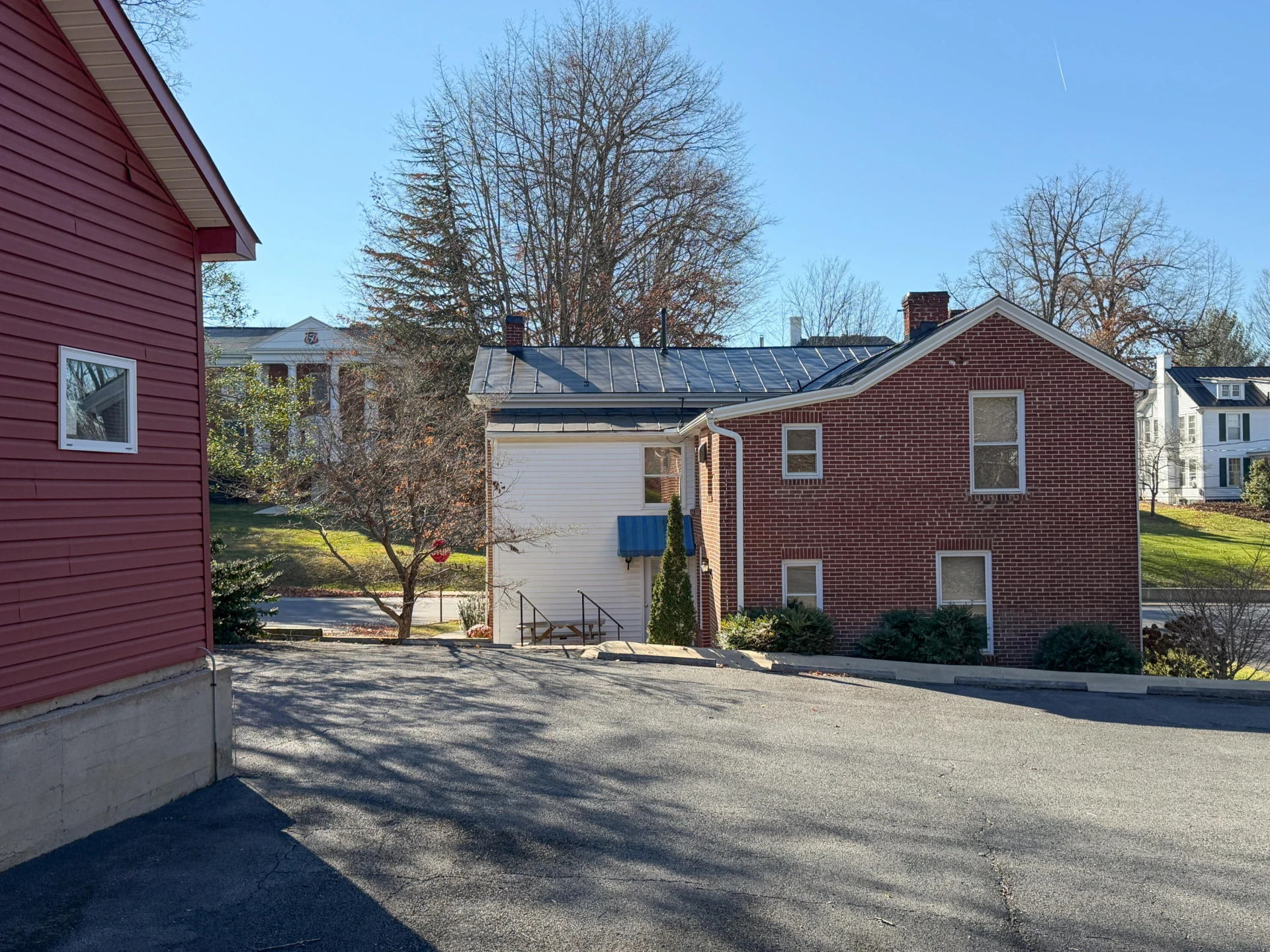 210 E Washington St - Photo 8