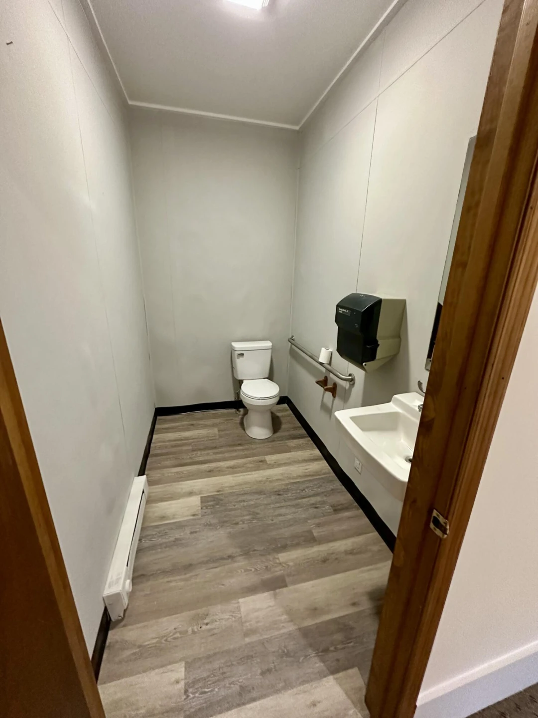 201 N Court Ave - Photo 19