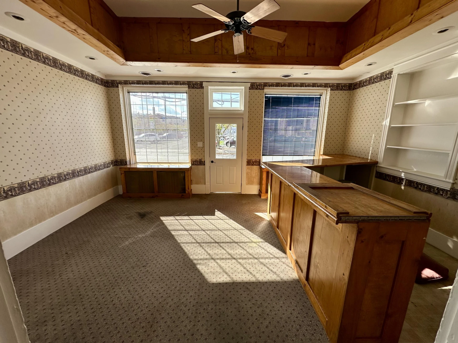 201 N Court Ave - Photo 21