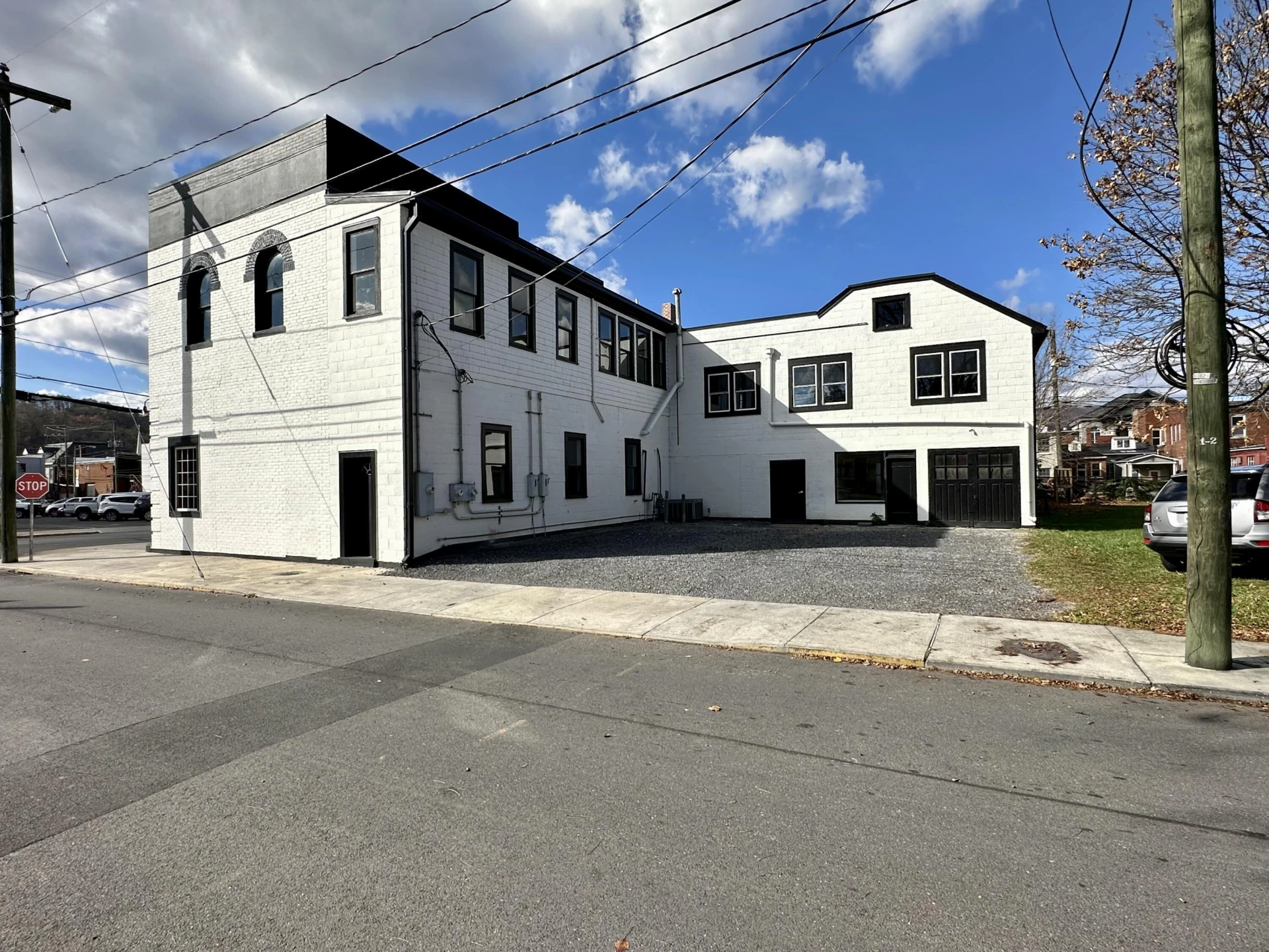 201 N Court Ave - Photo 3