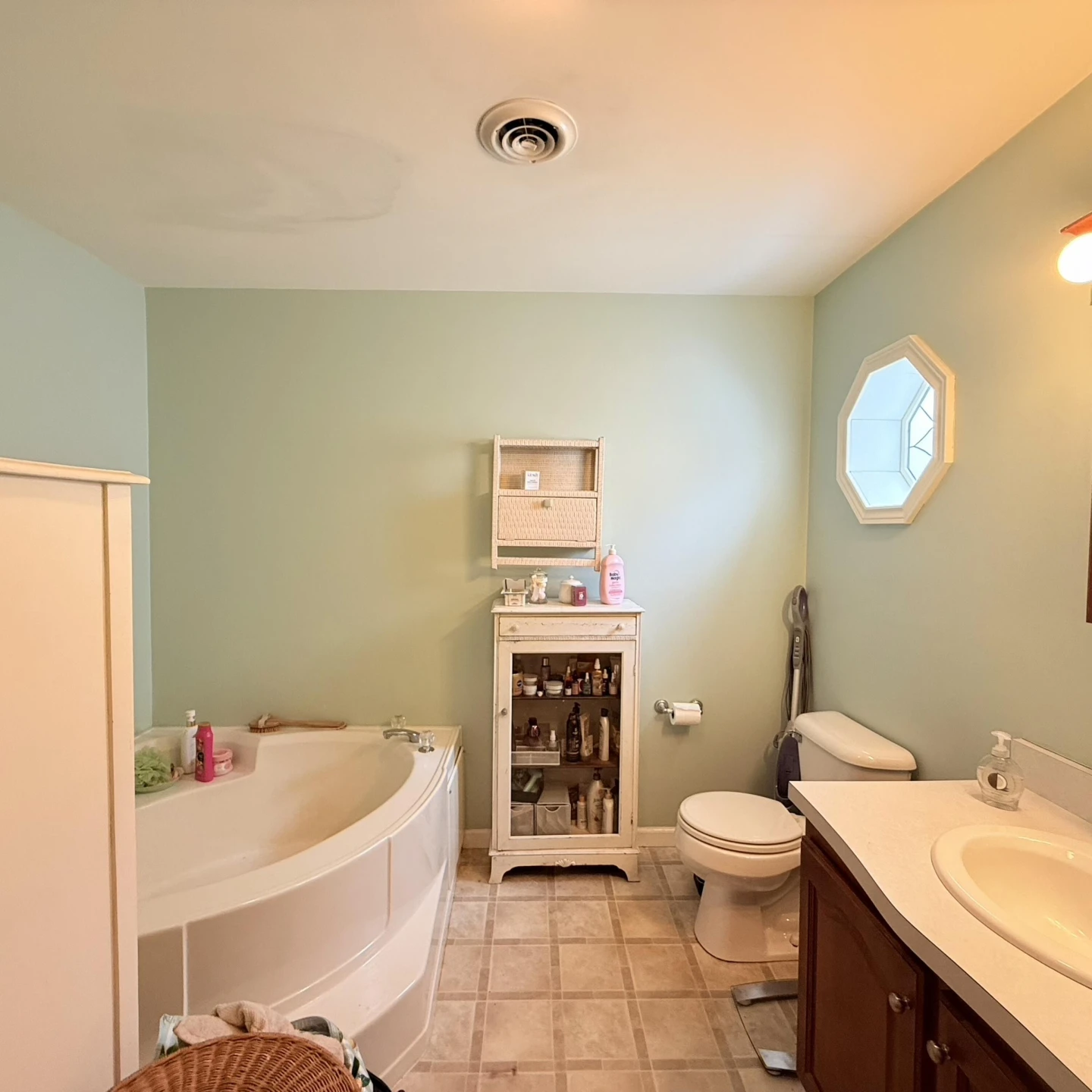 1796 Forest Ave - Photo 11