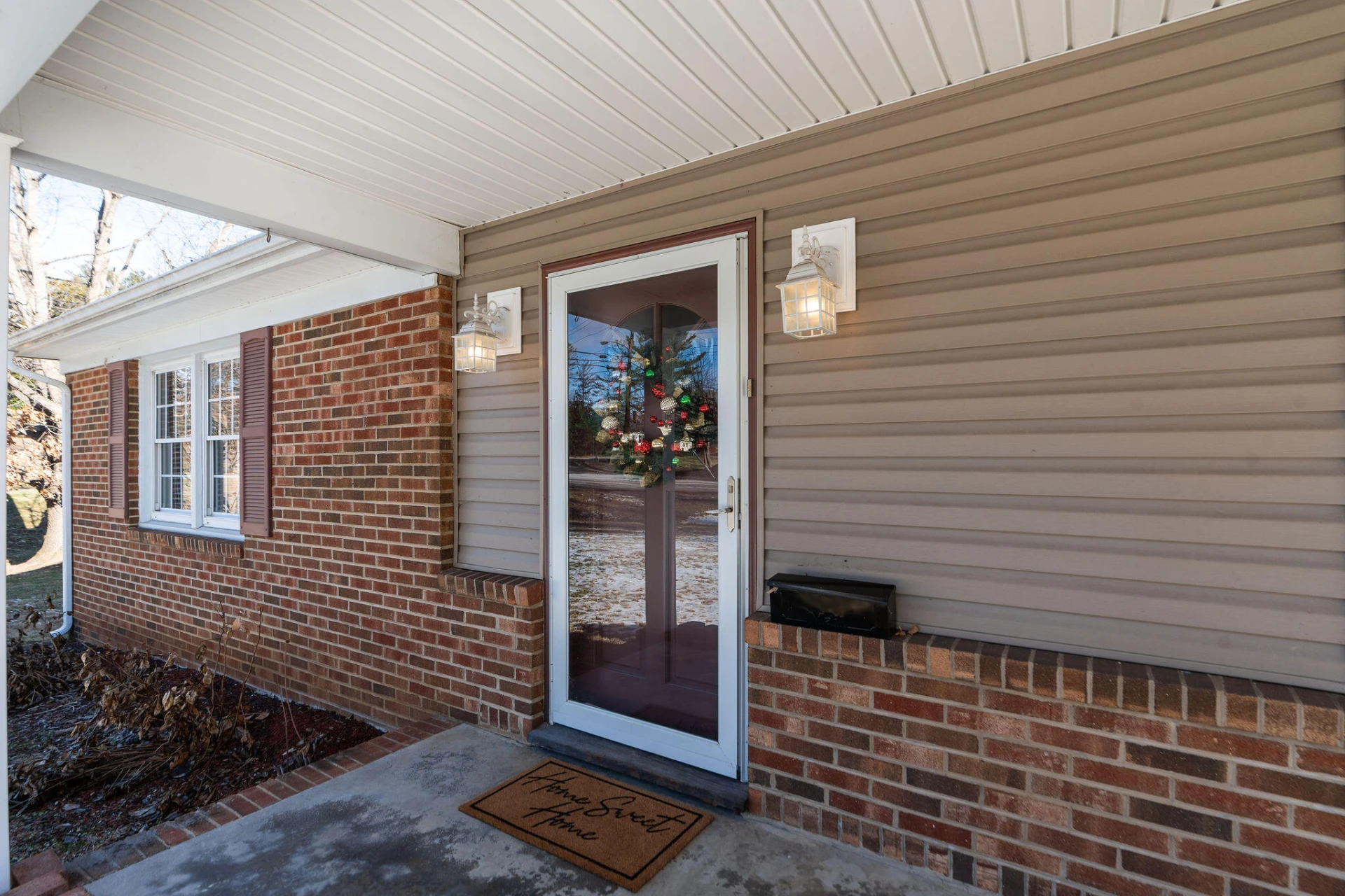 2 McCormick St - Photo 3