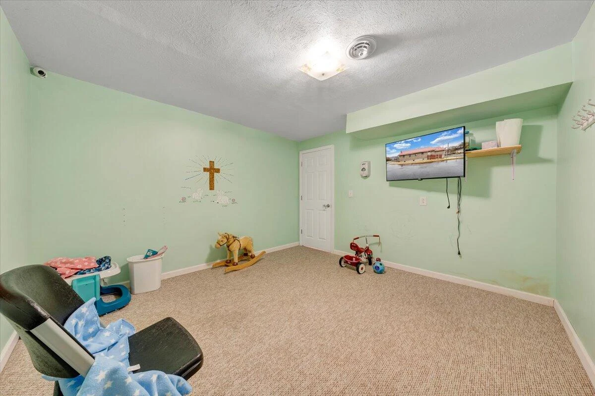 418 N Beverly Ave - Photo 19