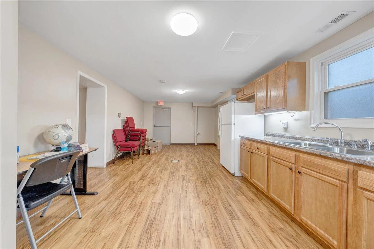 418 N Beverly Ave - Photo 26