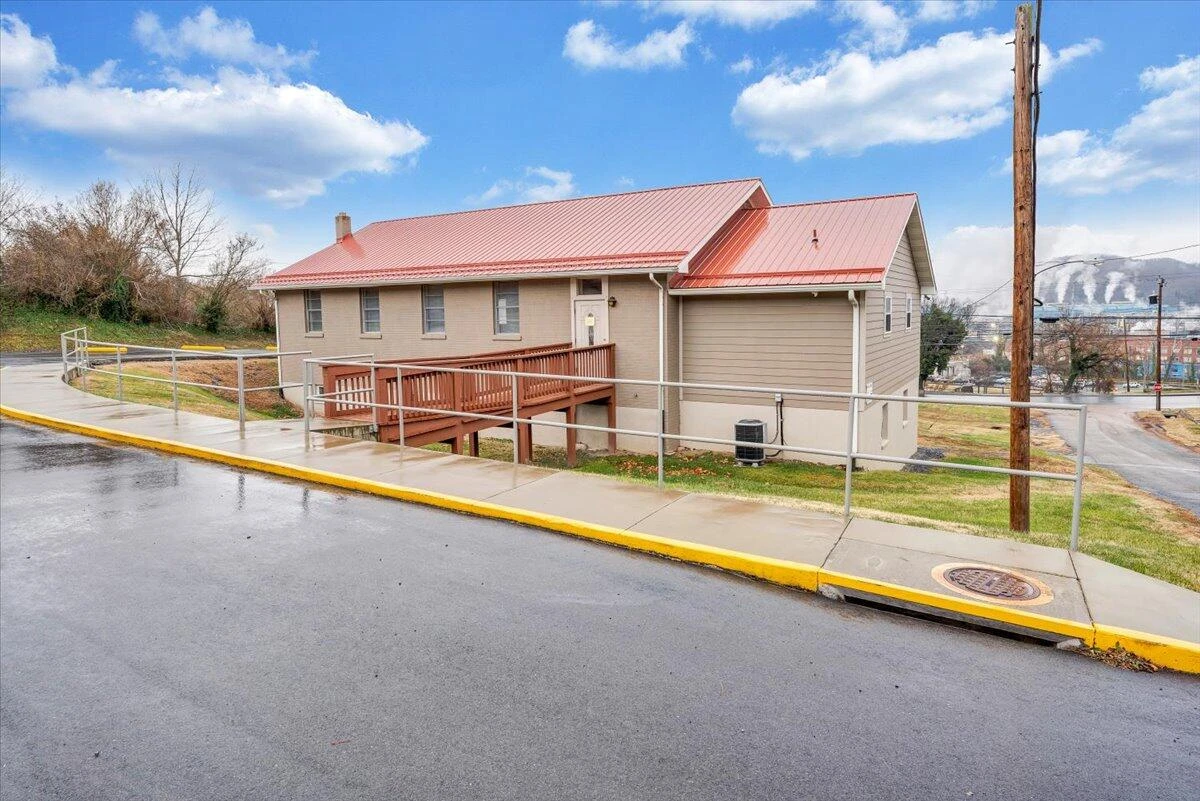 418 N Beverly Ave - Photo 43