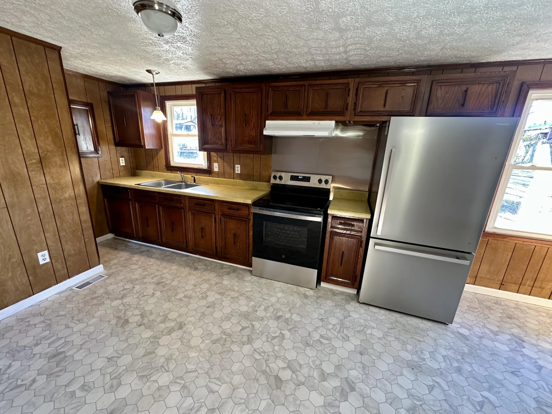 905 E Cypress St - Photo 7