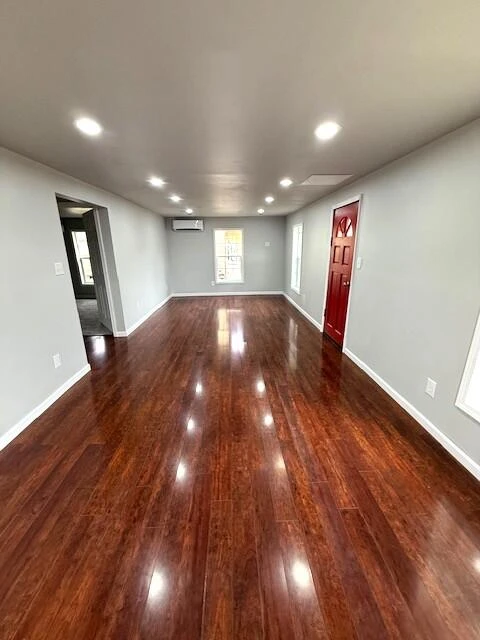 338 E Pine St - Photo 3
