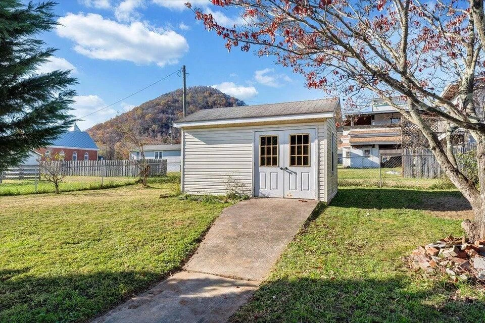 712 Anderson St - Photo 34