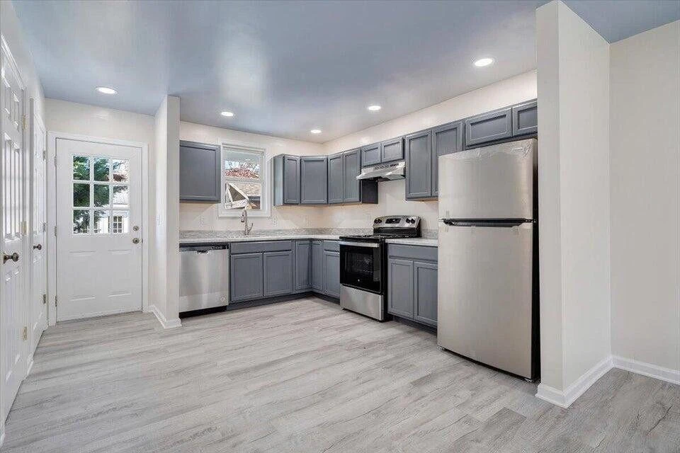 712 Anderson St - Photo 8
