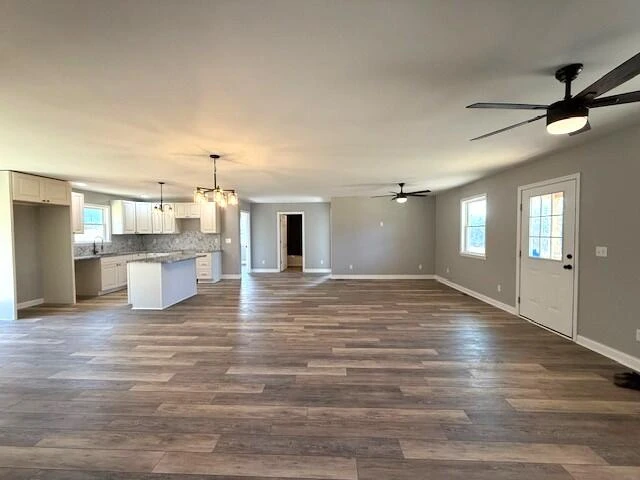 1919 S Raymond Ave - Photo 2