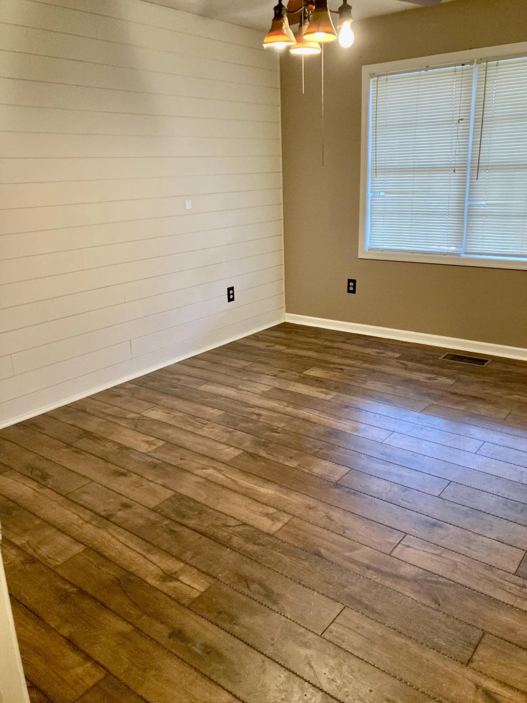 233 E 36 St - Photo 13