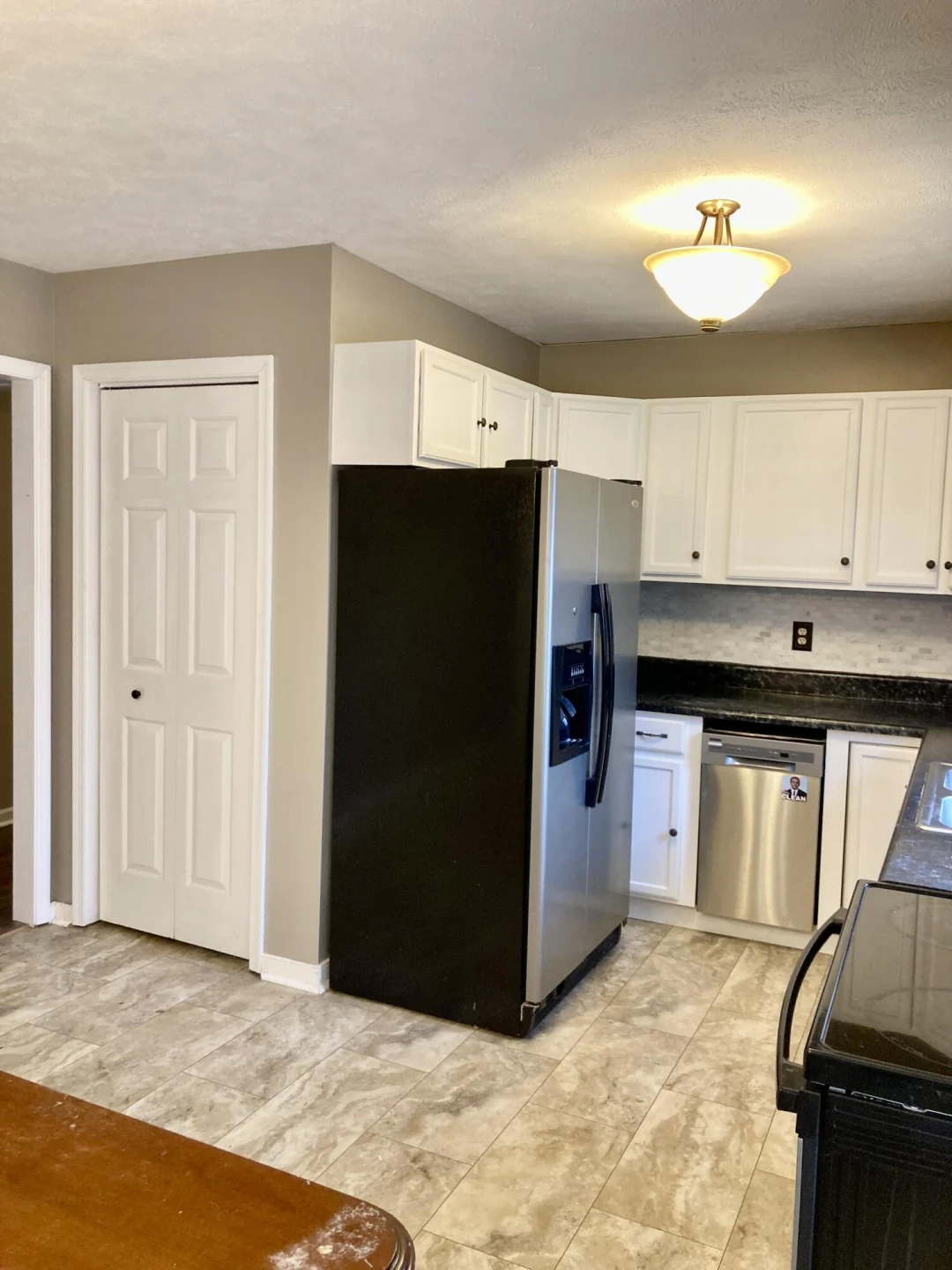 233 E 36 St - Photo 4