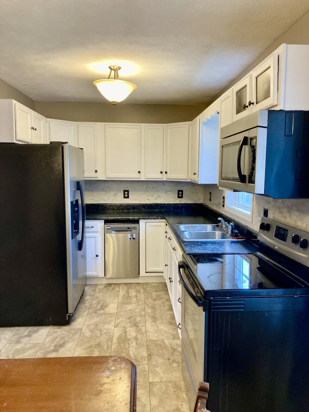 233 E 36 St - Photo 6