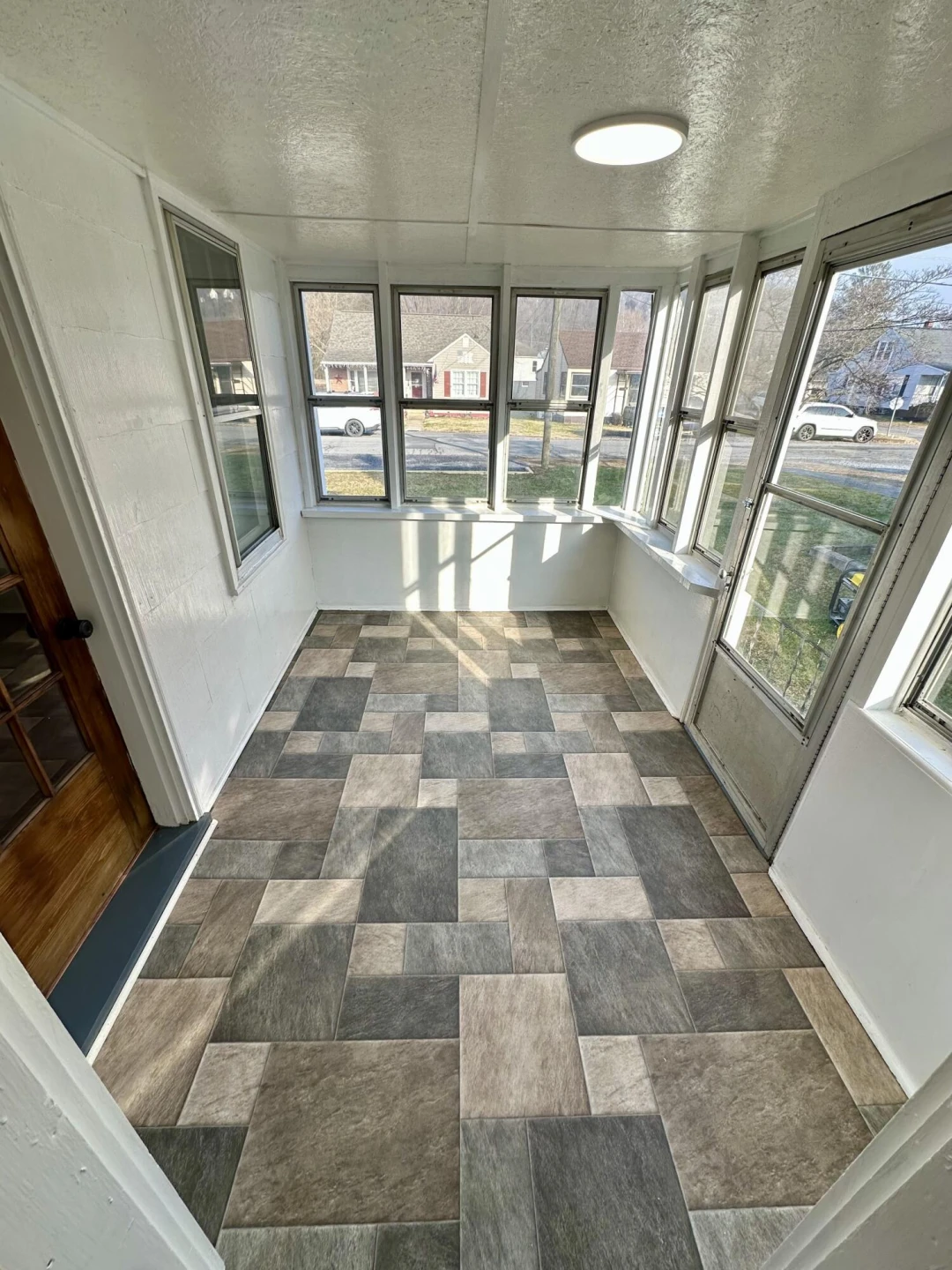 327 E Gordon St - Photo 10