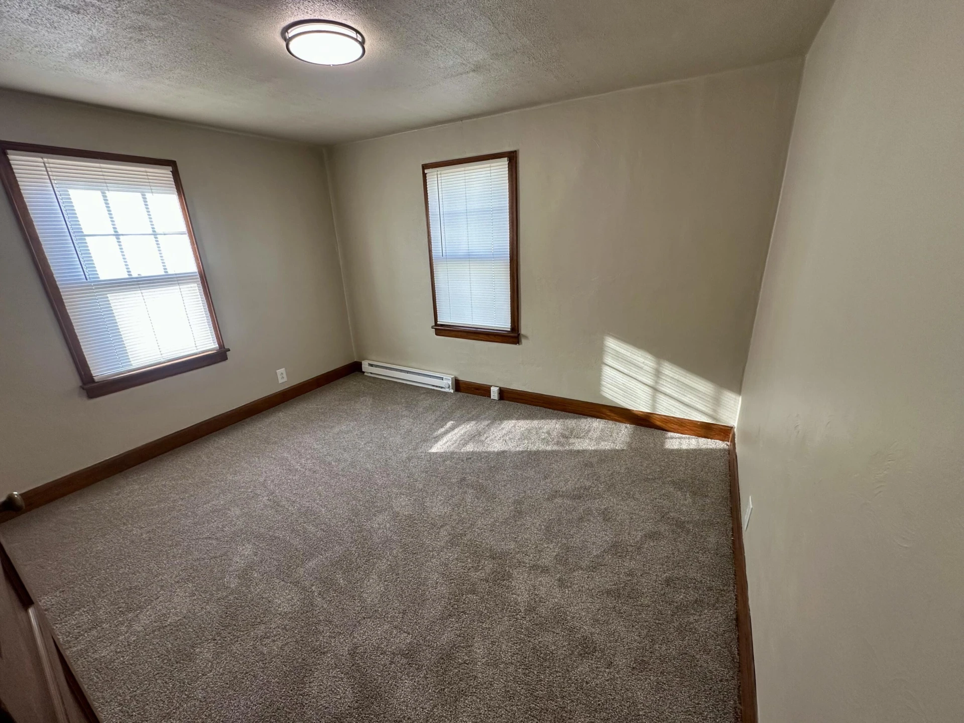 327 E Gordon St - Photo 14