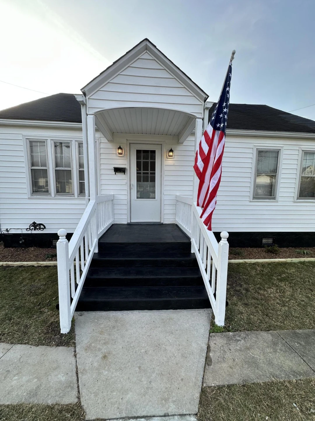 327 E Gordon St - Photo 4