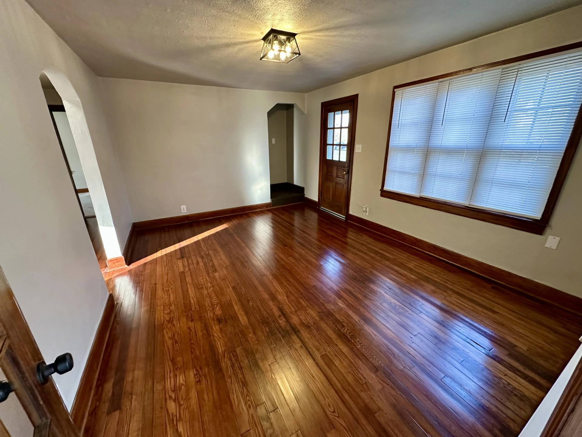 327 E Gordon St - Photo 6
