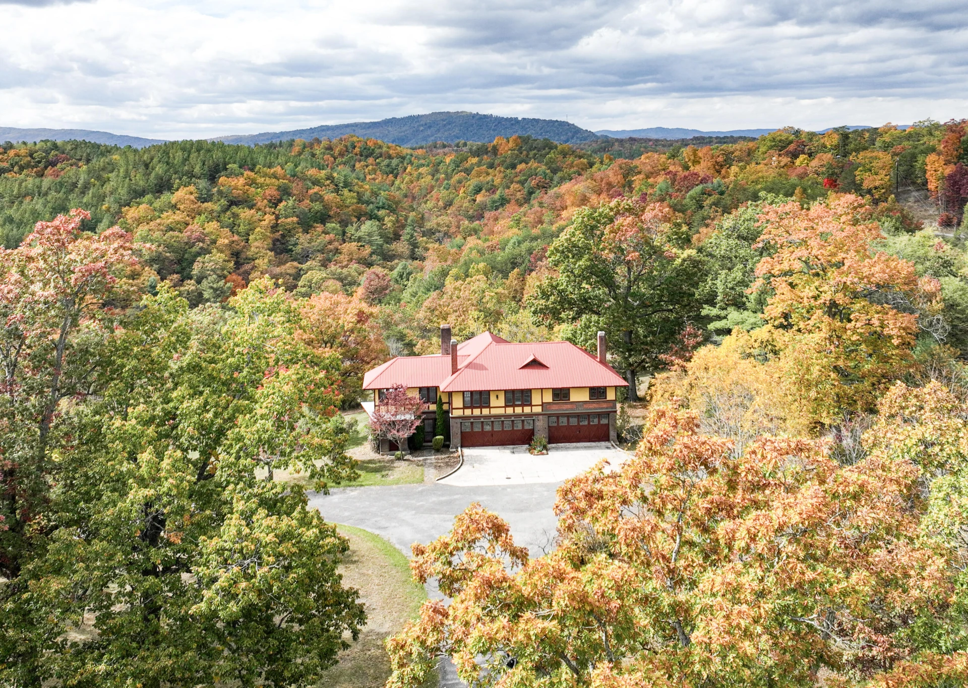 575 Luke Mountain Rd