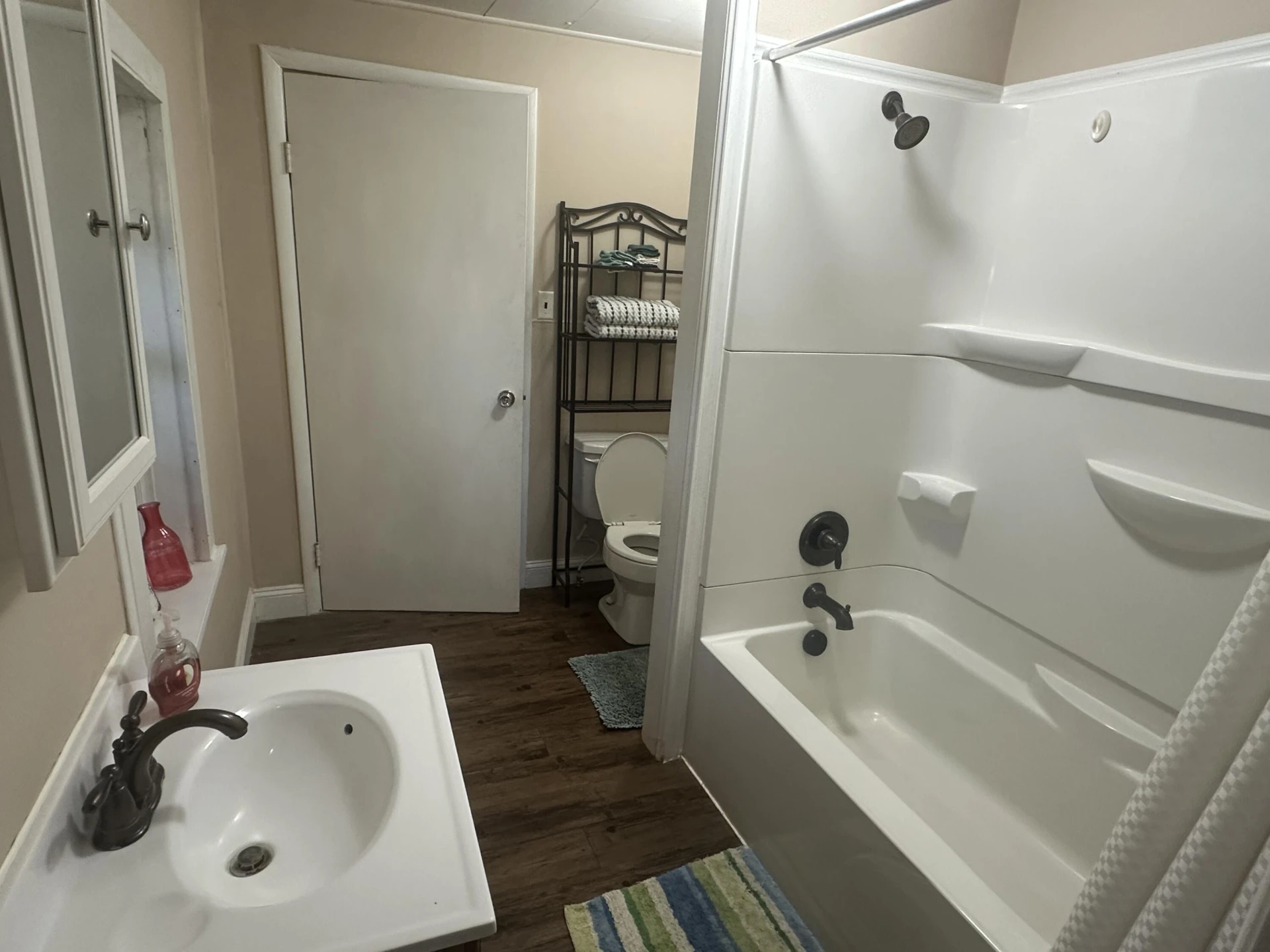 180 Old Country Road Rd - Photo 8