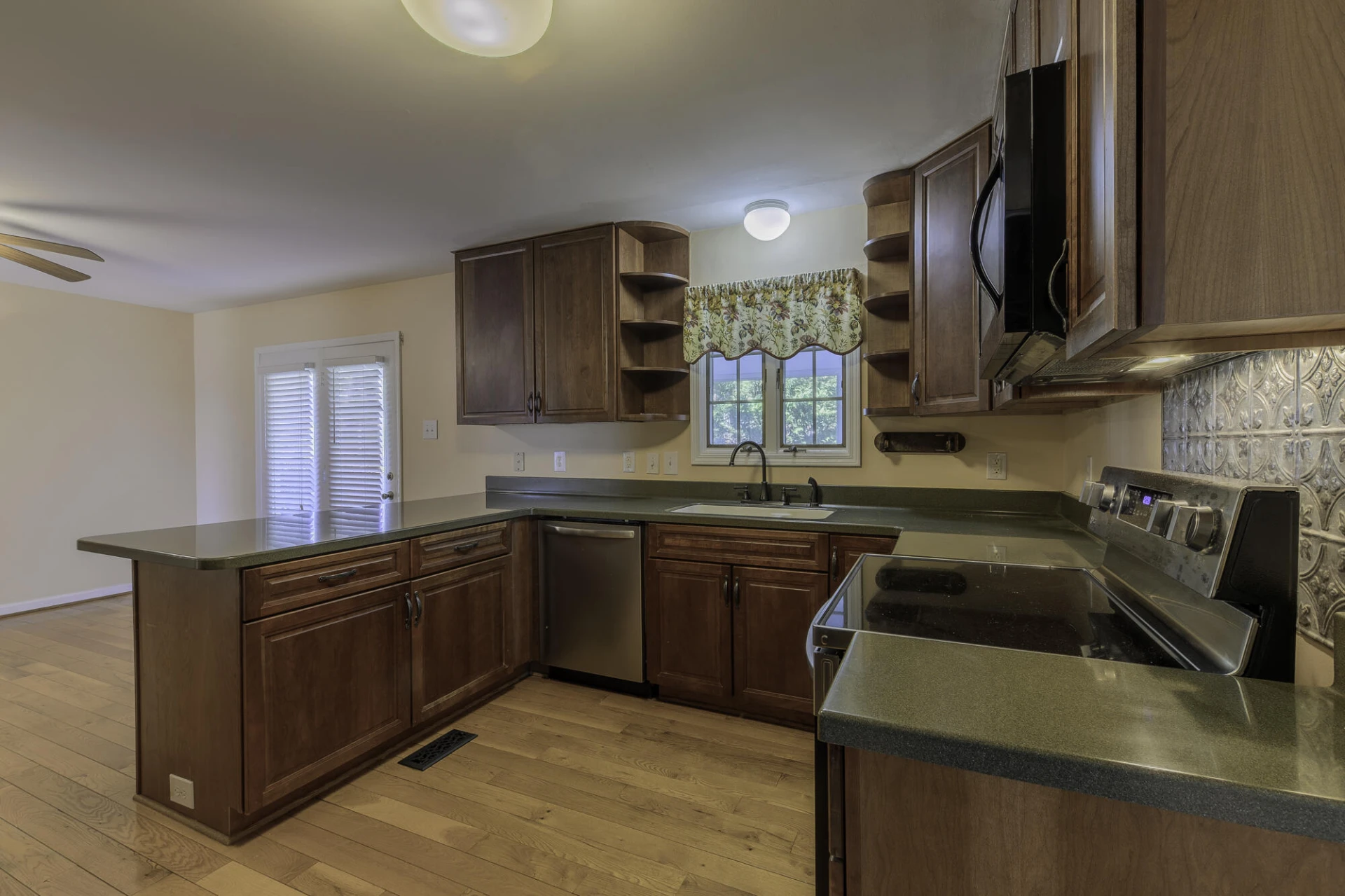 12 Hall Cir - Photo 19