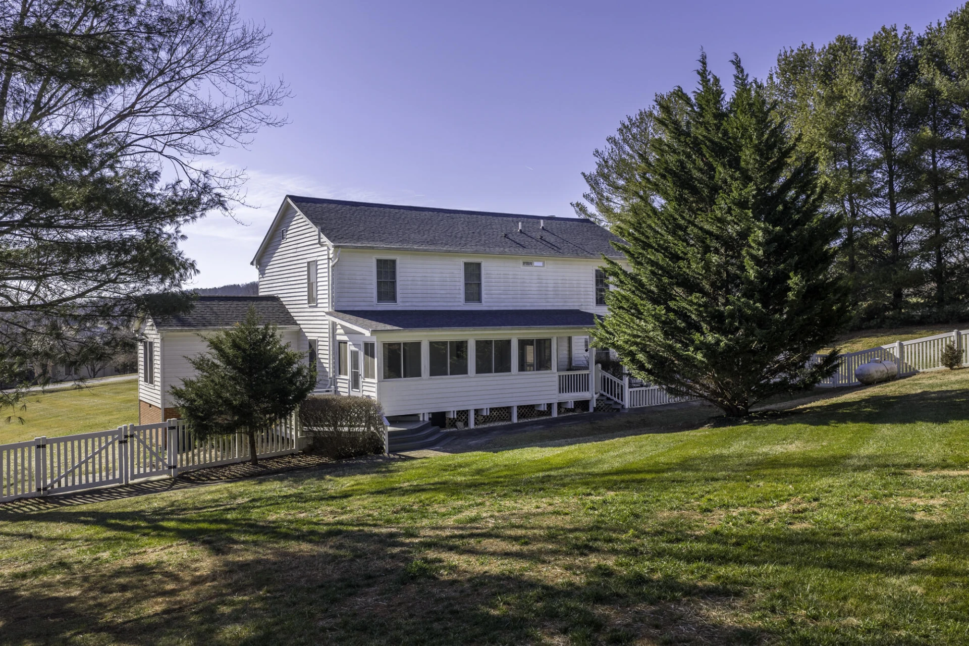12 Hall Cir - Photo 3