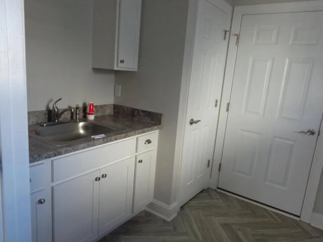 208 Windsor Dr - Photo 16