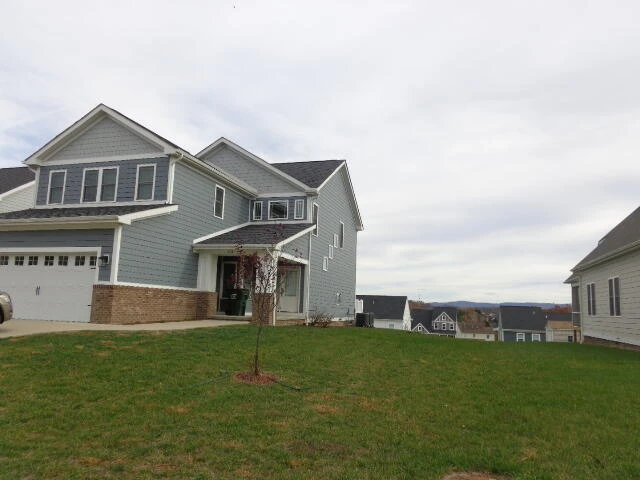 208 Windsor Dr - Photo 3