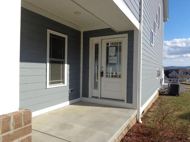 208 Windsor Dr - Photo 5