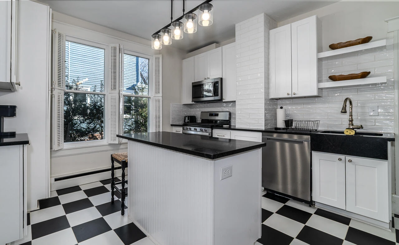 405 S Main St - Photo 13