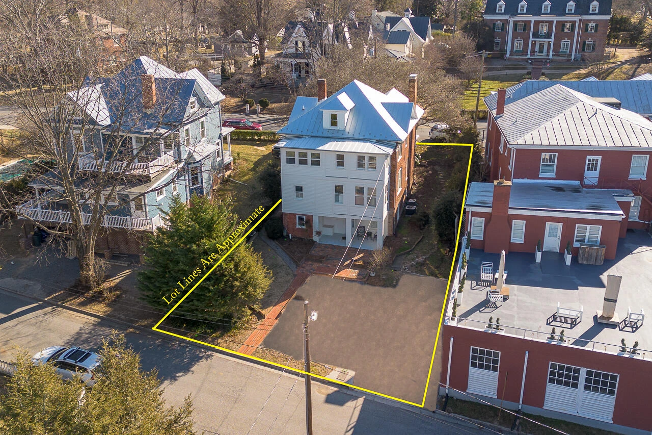 405 S Main St - Photo 2