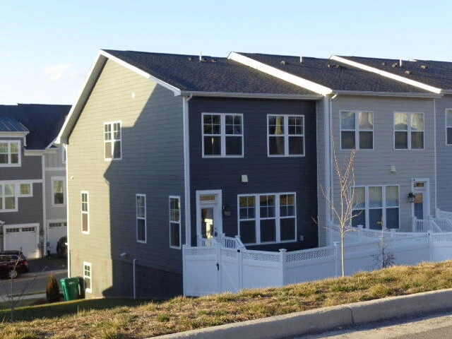 3435 Monterey Dr - Photo 3