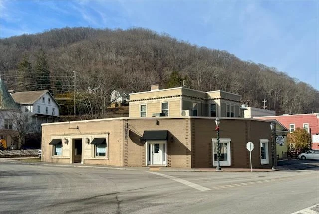 2840 Main St