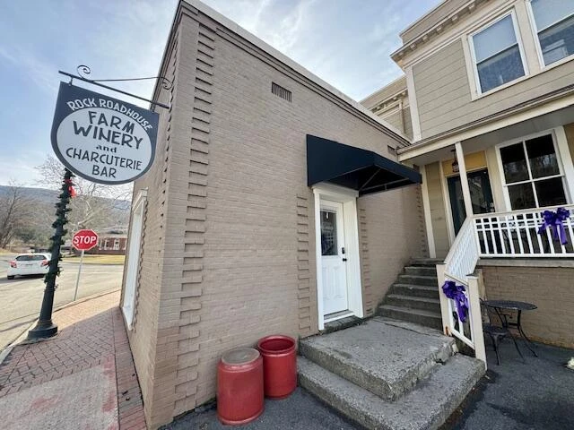 2840 Main St - Photo 14