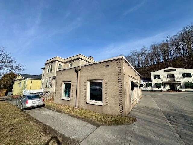 2840 Main St - Photo 15