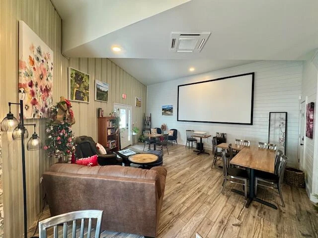 2840 Main St - Photo 27