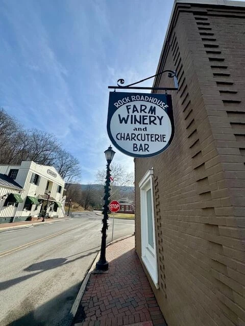 2840 Main St - Photo 6