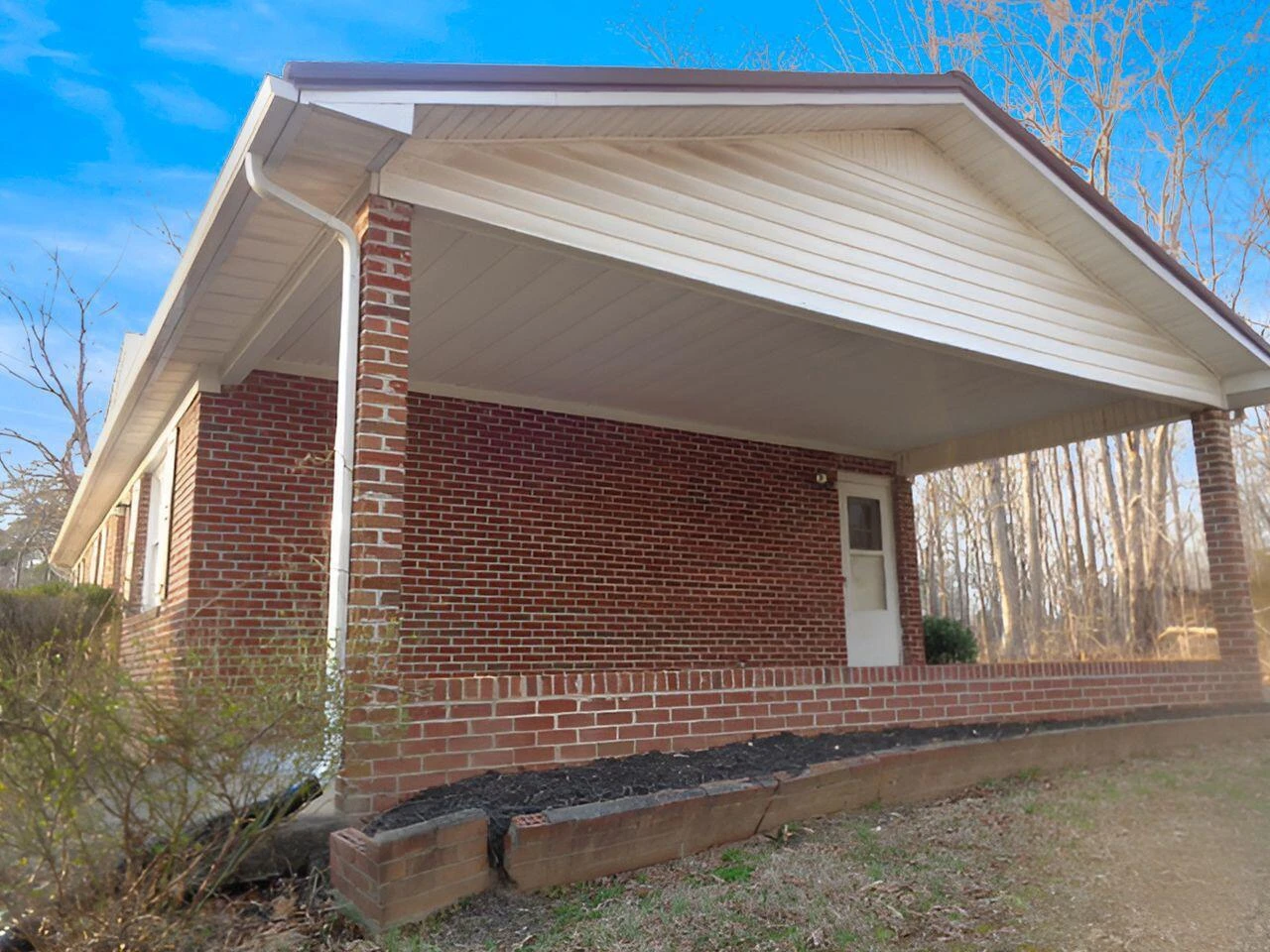 1136 Staunton Hill Rd - Photo 2