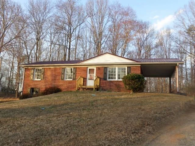 1136 Staunton Hill Rd - Photo 3