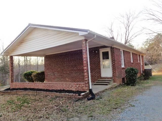 1136 Staunton Hill Rd - Photo 5