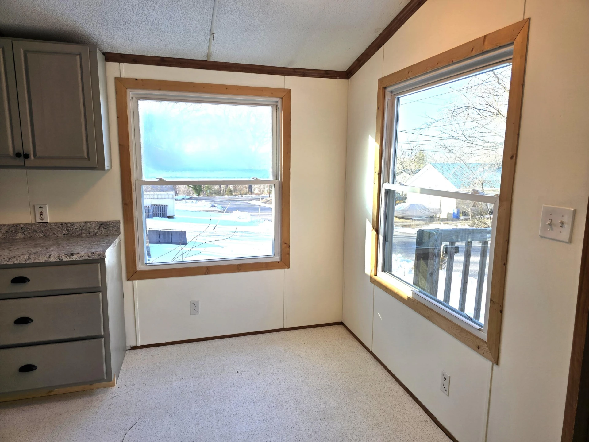 1875 Holly Ave - Photo 18