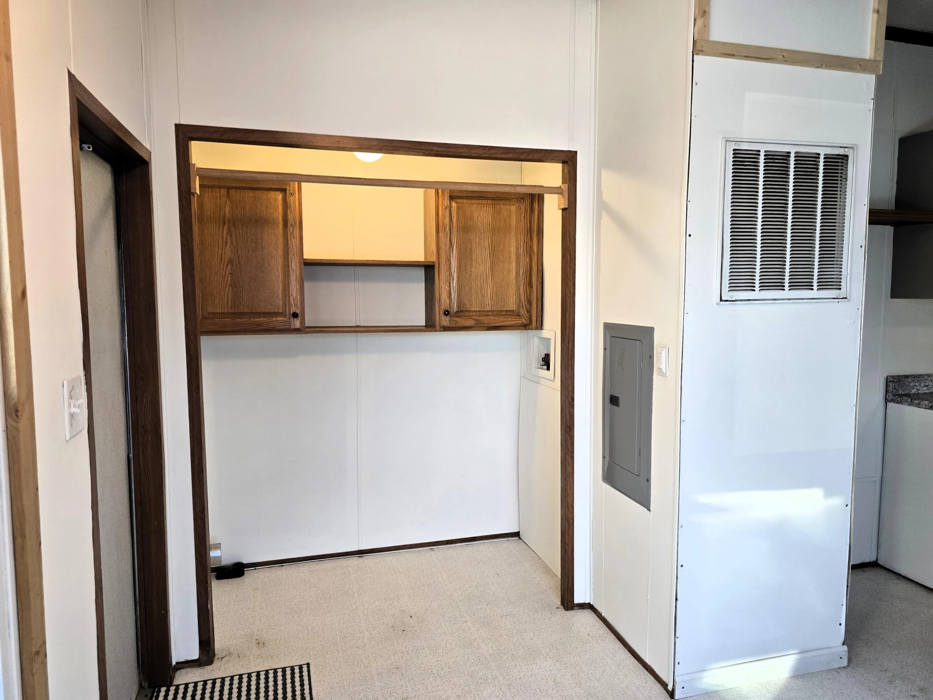 1875 Holly Ave - Photo 19