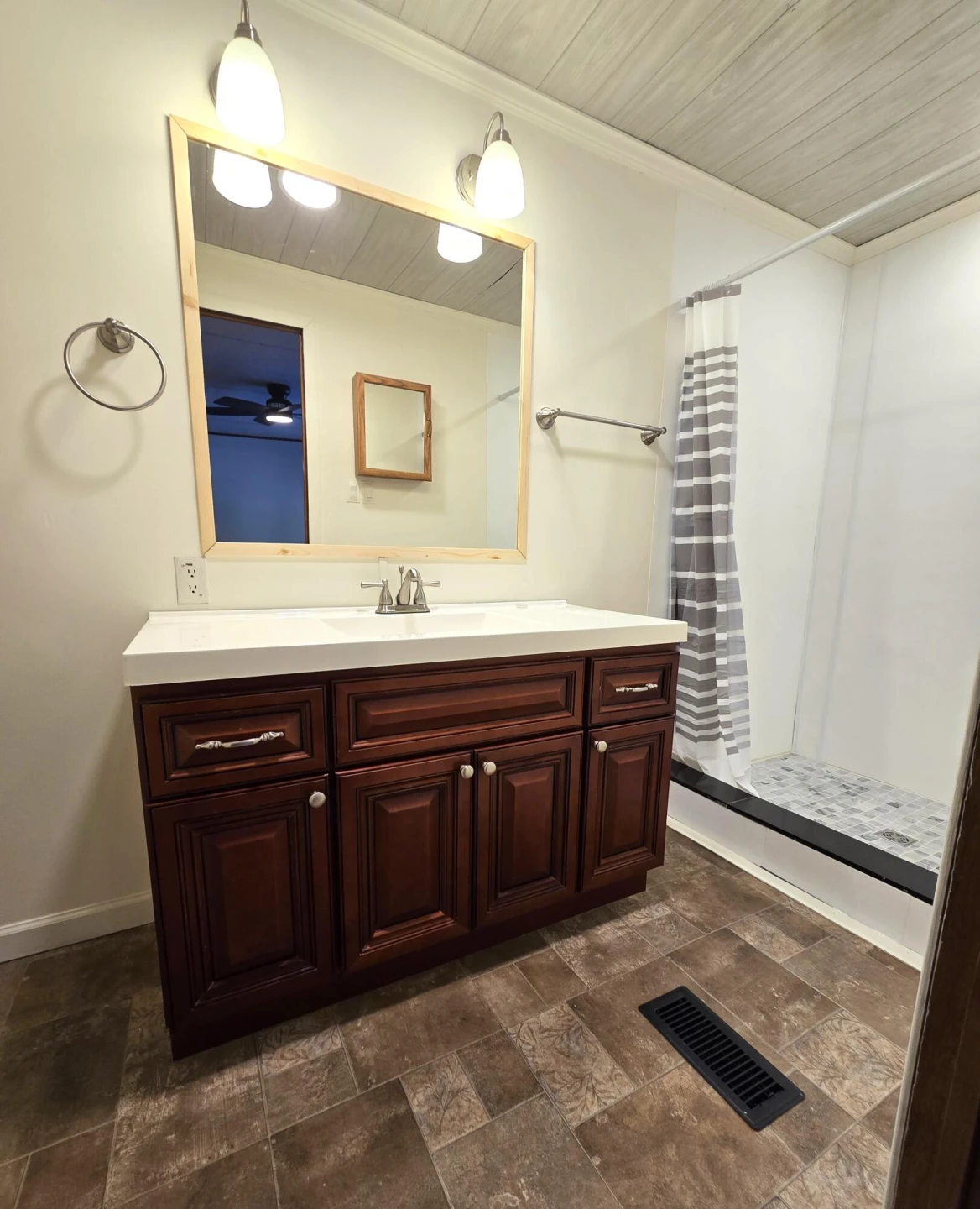 1875 Holly Ave - Photo 25
