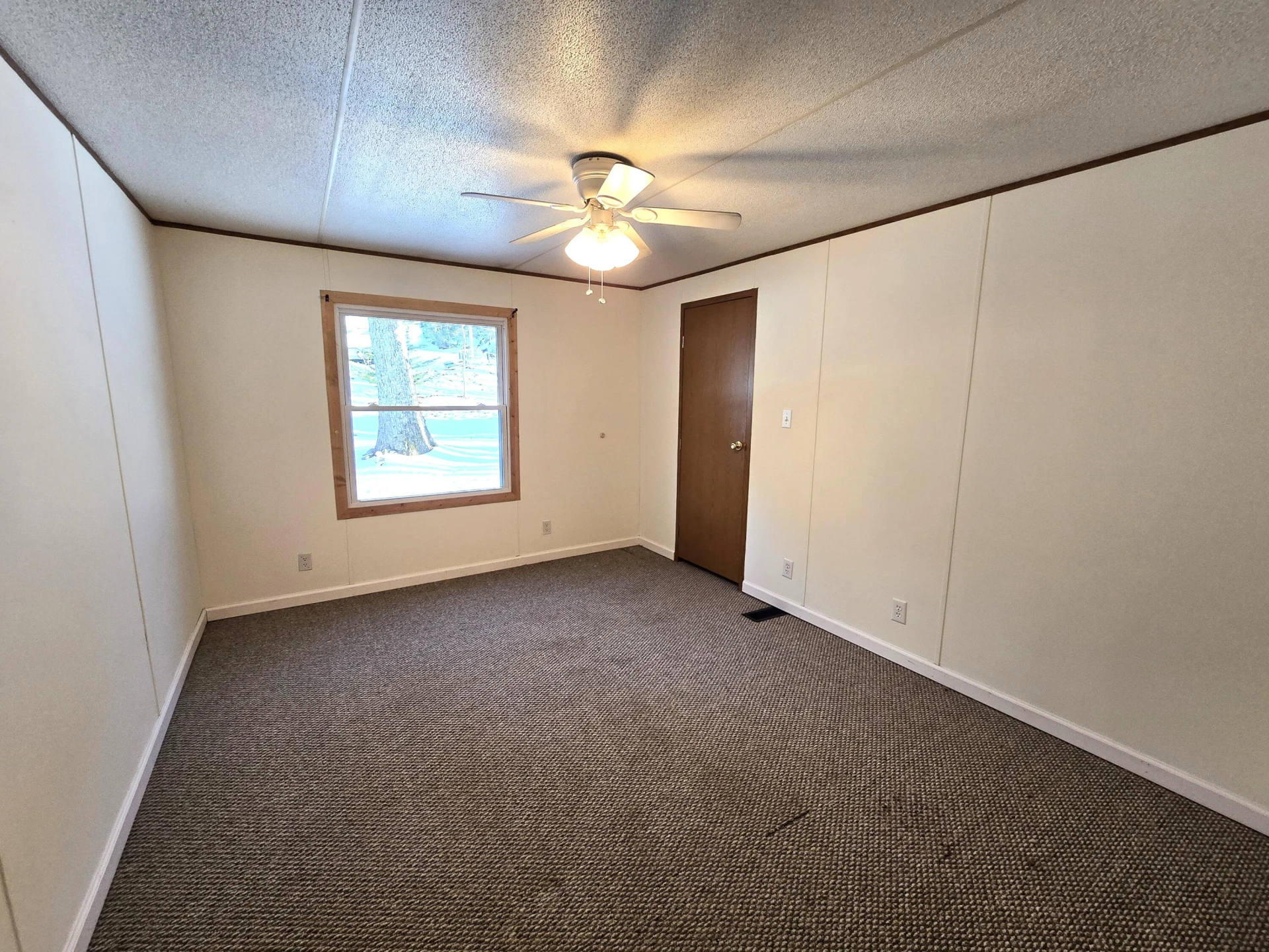 1875 Holly Ave - Photo 30