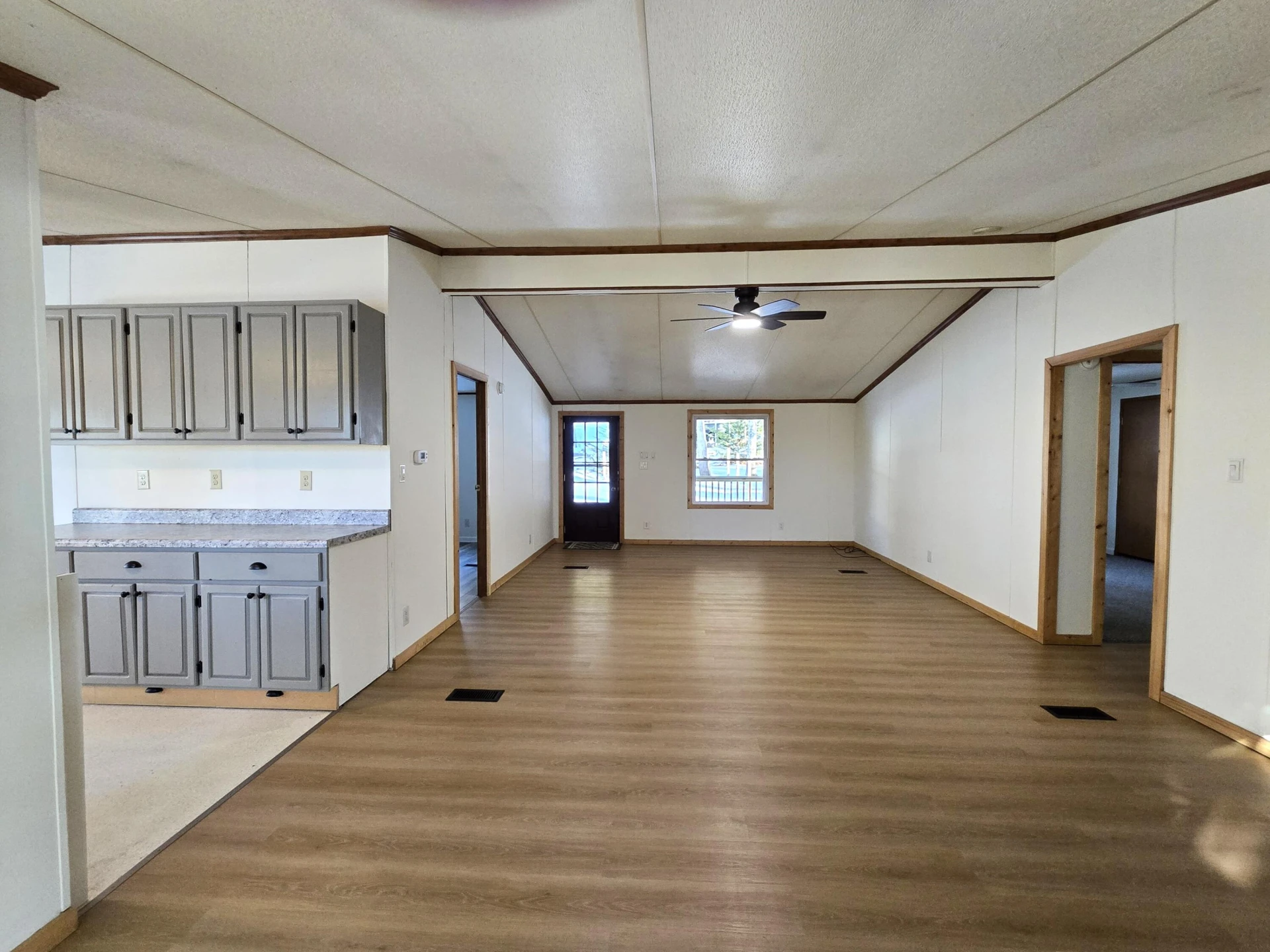 1875 Holly Ave - Photo 8