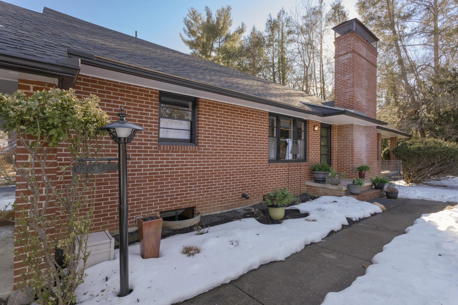 800 Sunset Dr - Photo 5
