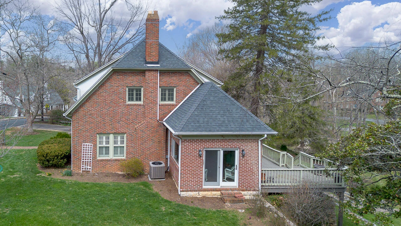 606 Stonewall St - Photo 4